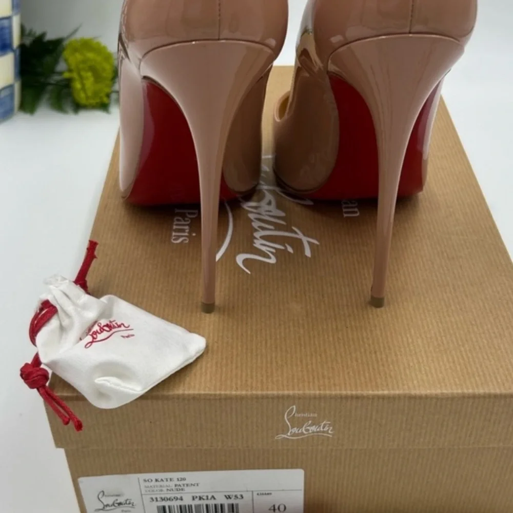 Women’s Christian Louboutin , so Kate, 120 . Size 40 . - Picture 6 of 6